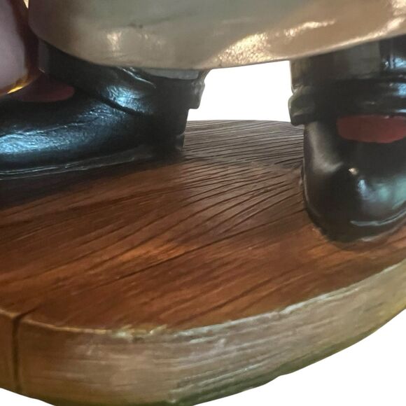 Signed 2003 Resin Wine Holder Sculpture Waiter Butler Style Bar Collectible - Picture 13 of 15